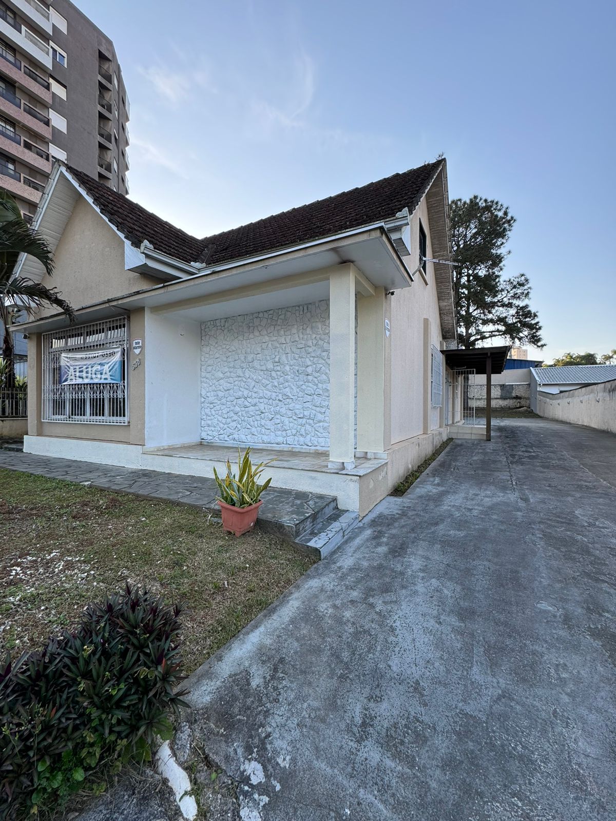 WhatsApp Image 2024-10-14 at 15.54.24 (1).jpeg