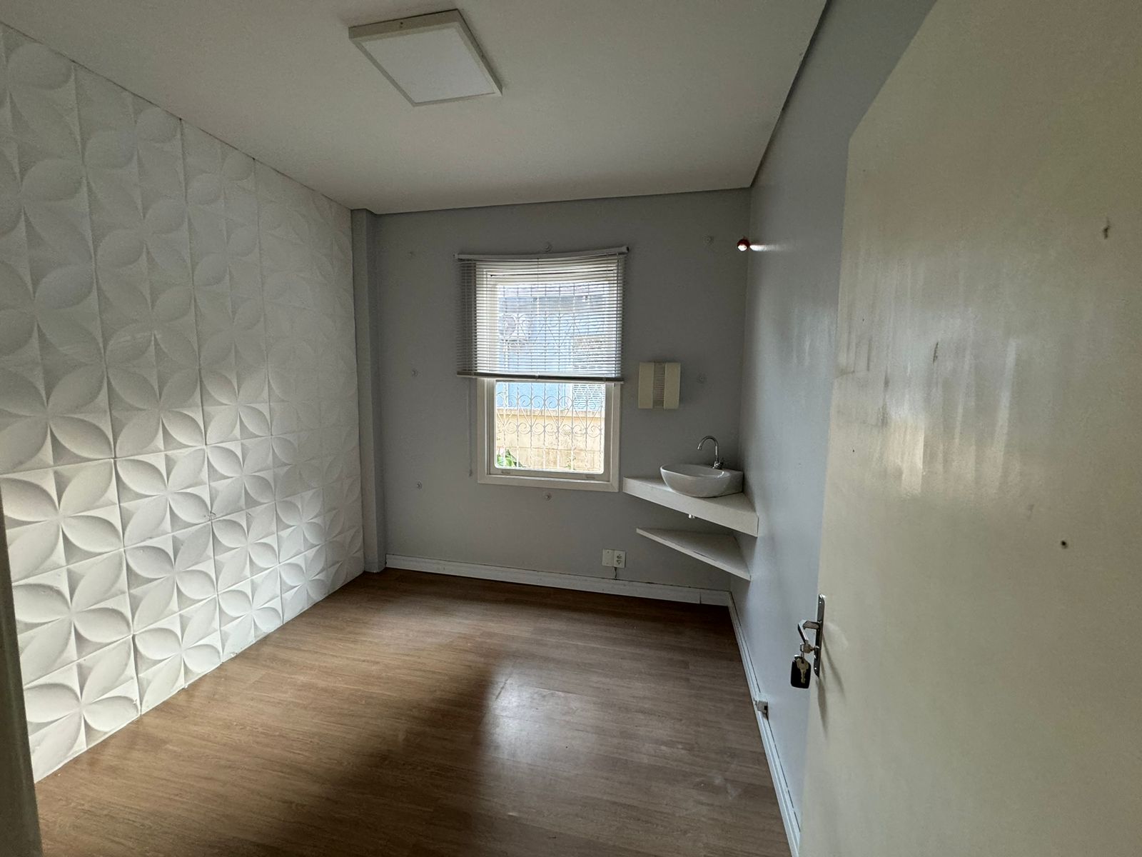 WhatsApp Image 2024-10-14 at 15.54.23.jpeg