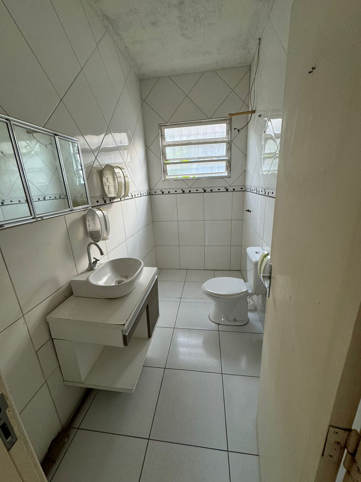 WhatsApp Image 2024-10-14 at 15.54.22 (3).jpeg